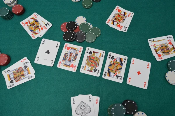 Luật Chơi Baccarat Chi Tiết Và Kinh Nghiệm Chơi Hiệu Quả