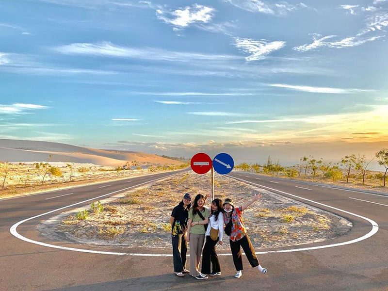 LÀM GÌ Ở NÀO PHAN THIẾT VỚI TOP 10 ĐỊA ĐIỂM CHECK IN - Đặc Sản Làng Chài Cổ