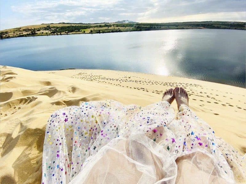 TRƯỢT CÁT Mũi Né TRẢI NGHIỆM HẤP DẪN VÀ THÚ VỊ KHÔNG THỂ BỎ LỠ - Đặc Sản Làng Chài Xưa