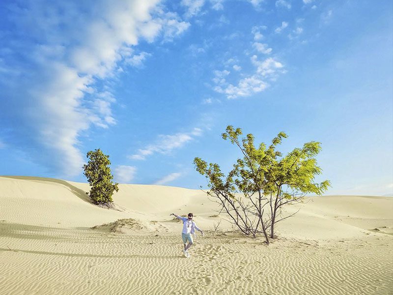 TRƯỢT CÁT Mũi Né TRẢI NGHIỆM HẤP DẪN VÀ THÚ VỊ KHÔNG THỂ BỎ LỠ - Đặc Sản Làng Chài Xưa