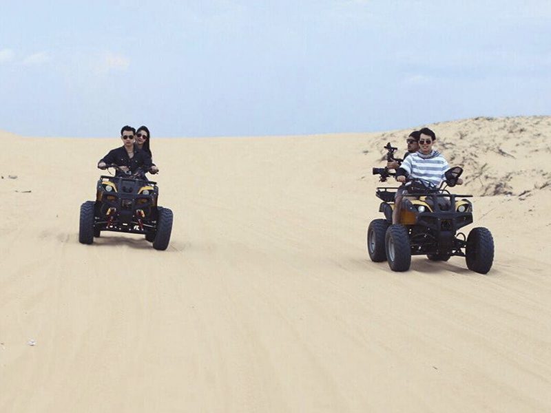 TRƯỢT CÁT Mũi Né TRẢI NGHIỆM HẤP DẪN VÀ THÚ VỊ KHÔNG THỂ BỎ LỠ - Đặc Sản Làng Chài Xưa