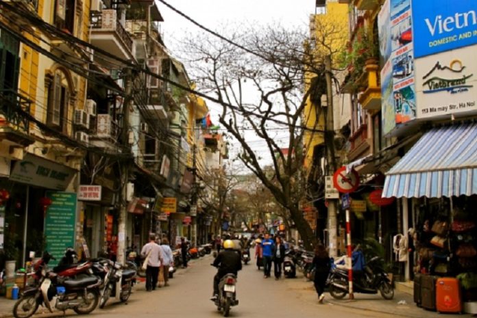 pho-co-ha-noi-1 Review Du Lịch Phố Cổ Hà Nội ở đâu,chơi Gì,ăn Gì,khách Sạn,các điểm Tham Quan 2022 - Review Kinh Nghiệm Du Lịch Tham Quan Đi Phượt Việt Nam