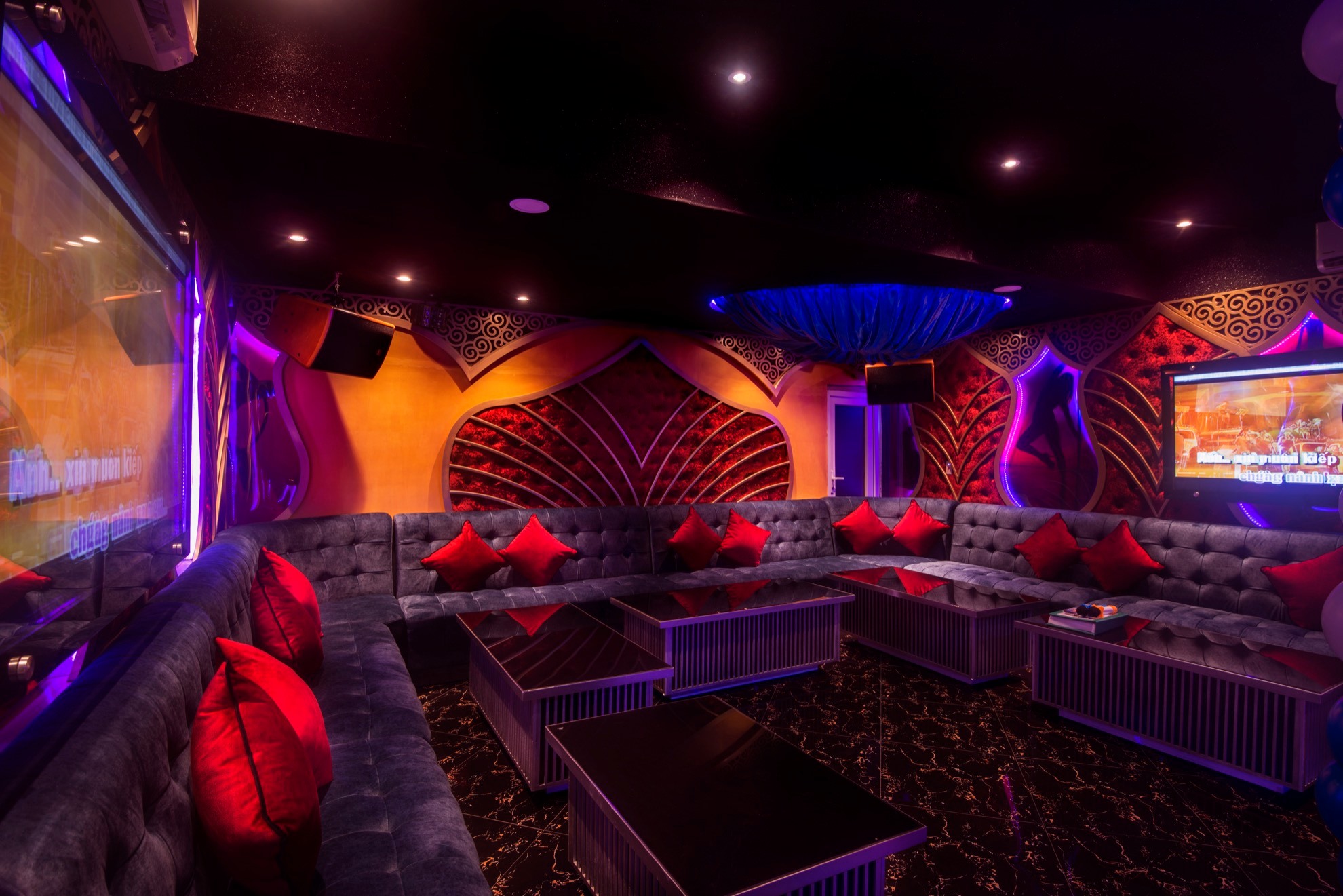 Top 20 quán karaoke mới nổi ở Sài Gòn, TP.HCM có dàn âm thanh hay nhất