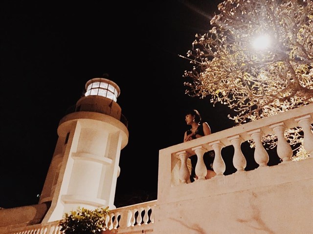 Tôi phải đến phòng tập thể dục để chơi bóng