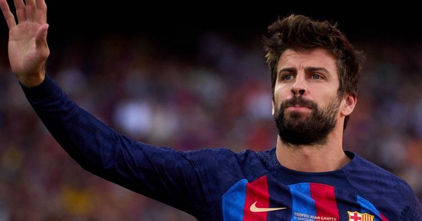 Gerard Pique bất ngờ tuyên bố giải nghệ