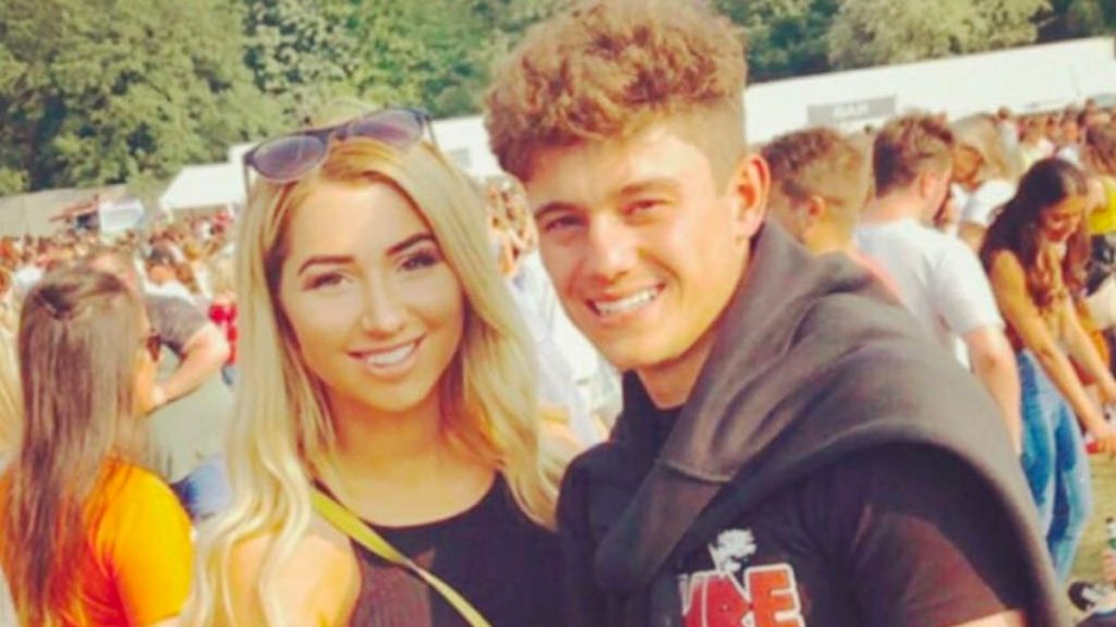 Bạn gái Daniel James Ria Hughes Wiki 2022- Tuổi, Giá trị tài sản ròng, Sự nghiệp, Con cái, Gia đình và hơn thế nữa