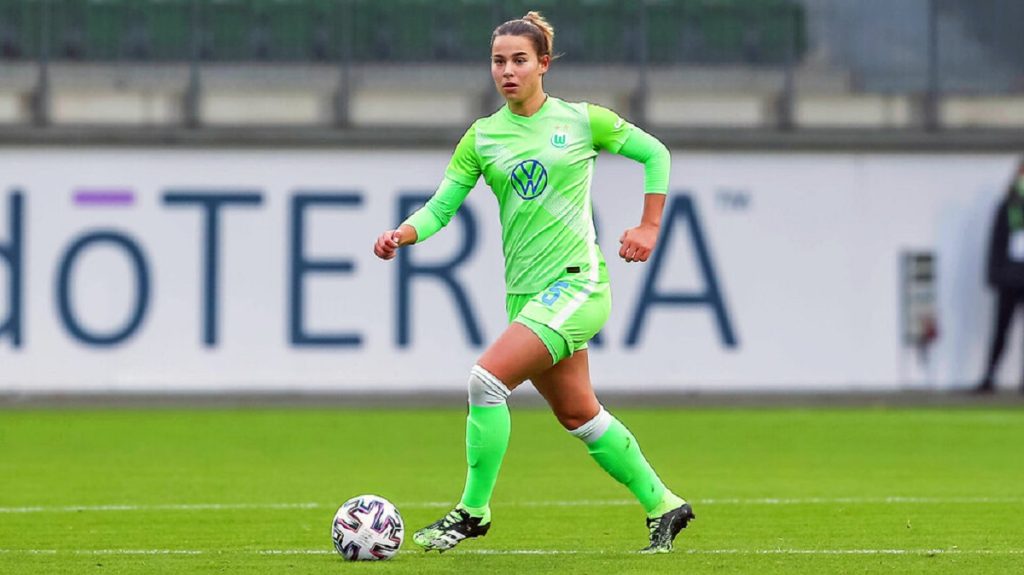 Tiểu sử Lena Oberdorf - Footbalium