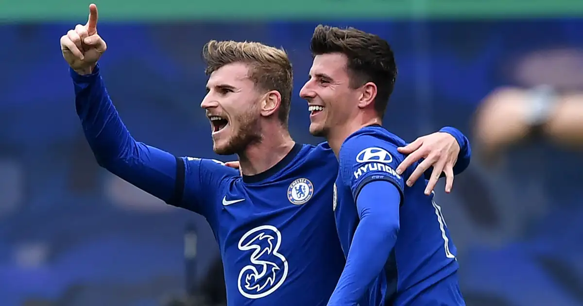 Mason Mount nói rằng cha anh đã nhắc nhở anh về việc làm 'công việc bẩn thỉu'