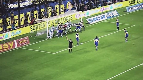 5 điều cần biết về đá phạt gián tiếp trong bóng đá