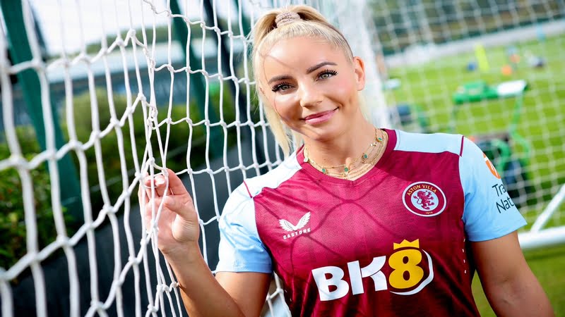 Top 9 nữ cầu thủ xinh đẹp nhất thế giới hiện nay