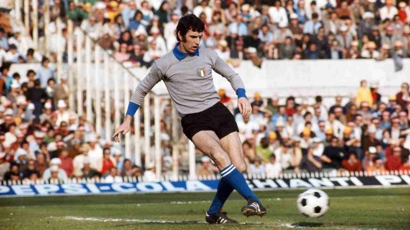 Dino Zoff cũng là một thủ môn vĩ đại người Ý Top 8 thủ môn huyền thoại: Quả bóng vàng duy nhất lịch sử