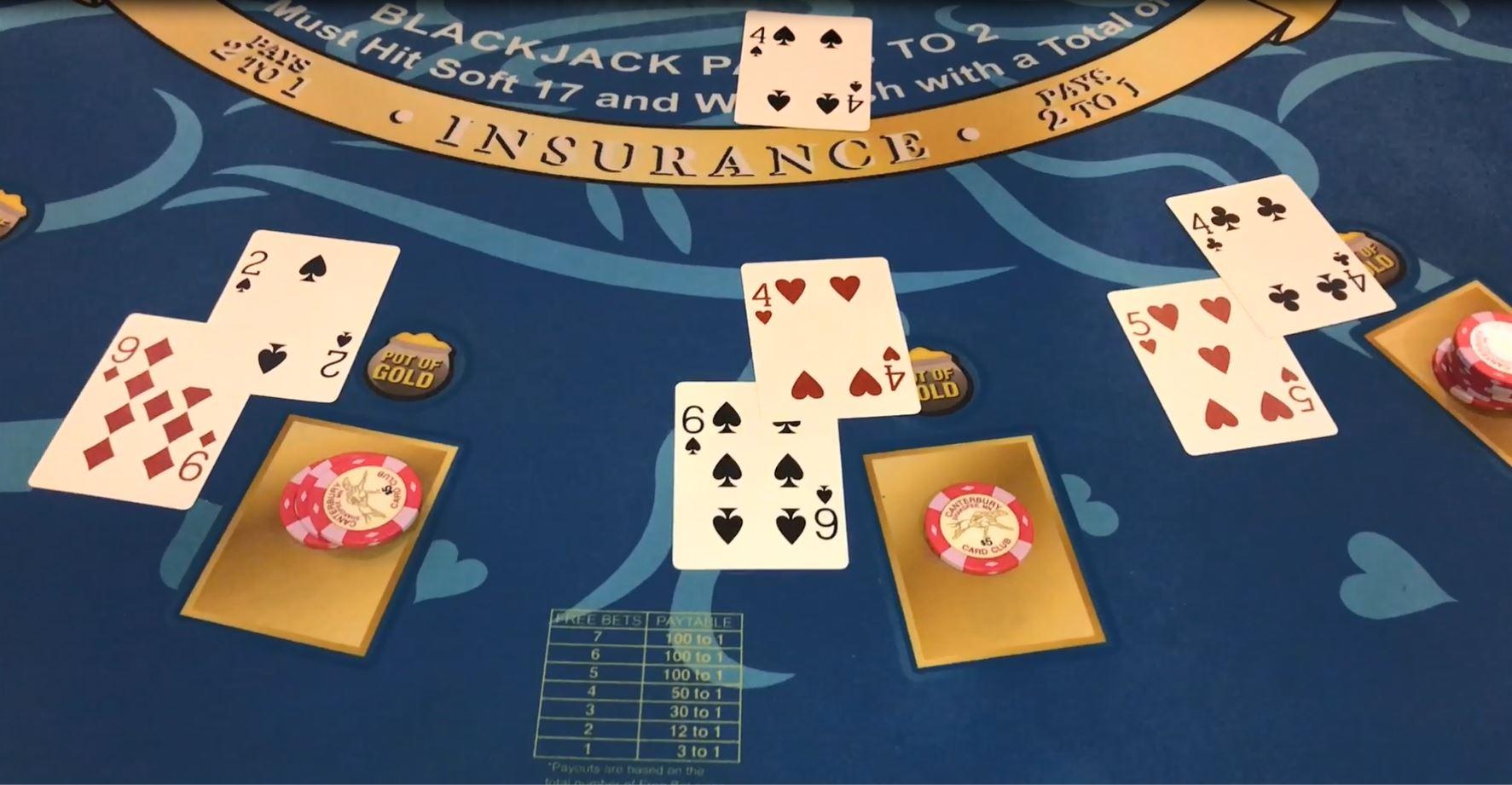 Học cách tính blackjack cực đơn giản - Gamebai88