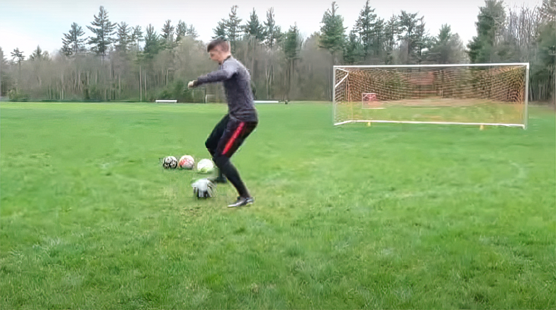 Học cách chơi tiền vệ hiệu quả trên sân 11 người bạn cần biết