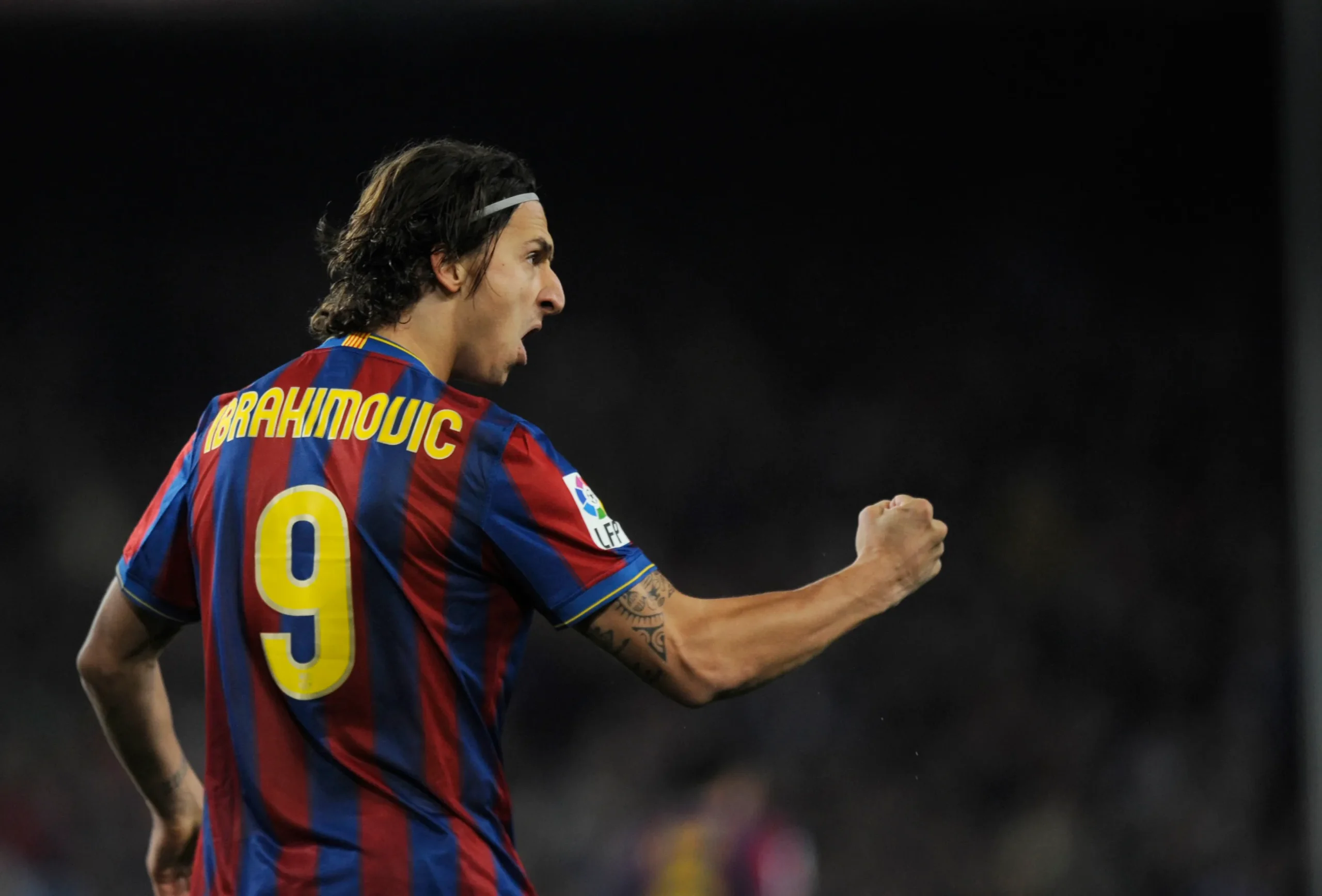 Số áo của Ibrahimovic là gì? Sự thật về số áo của "thánh" Ibra 5 Ibrahimovic số áo bao nhiêu? Sự thật số áo của “thánh” Ibra - BÓNG ĐÁ ONLINE