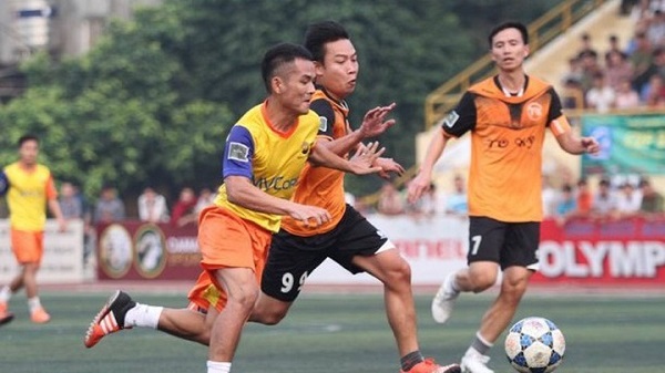 Hướng dẫn chơi hiệu quả như hậu vệ cánh trên sân 7