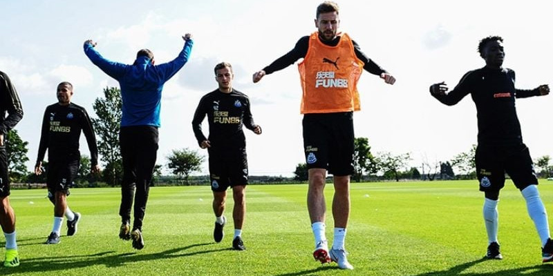 Bật mí cách chơi bóng đá không mệt mỏi siêu đơn giản và hiệu quả