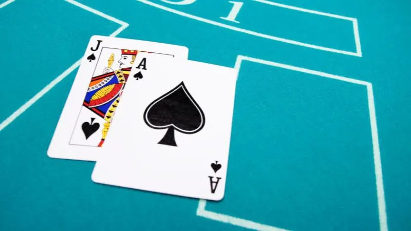 Blackjack là gì? Kinh nghiệm rút bài cực chuẩn xác để tránh bị phản bội trong Blackjack