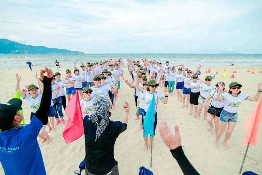 Top 10 trò chơi team building ngoài trời hấp dẫn nhất