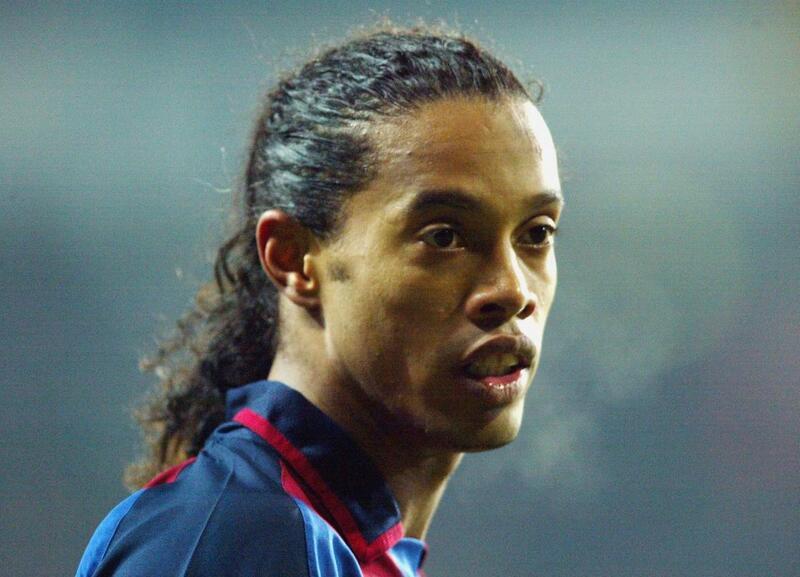 Những cầu thủ tóc đuôi ngựa nổi tiếng nhất trong bóng đá