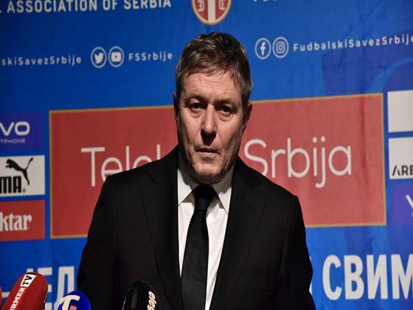 HLV Dragan Stojkovic là huyền thoại trên sân và là chiến lược gia tài năng