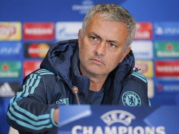 Tiểu sử của Mourinho Tiểu sử Mourinho - vị HLV đại tài với bảng vàng thành tích