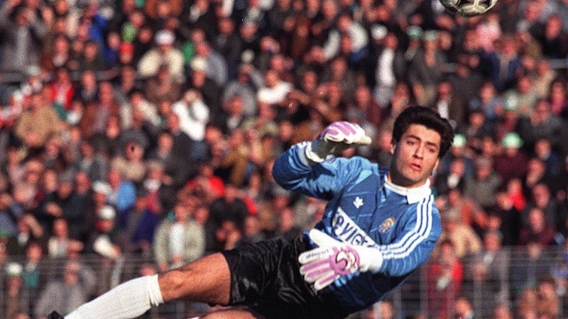 Sự nghiệp của thủ môn Vítor Baía gắn liền với Porto Sự nghiệp của thủ môn Vítor Baía gắn liền với Porto