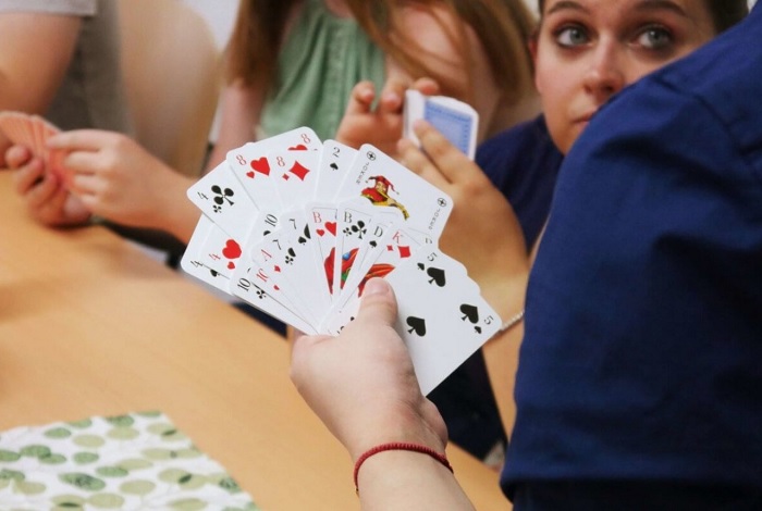 Chiến Thuật Chơi Bài Phỏm – Cách Chơi Bài Hiệu Quả