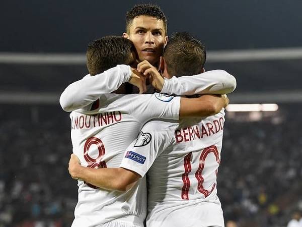 Bạn gọi ghi 5 bàn thắng là gì? Những cầu thủ ghi 5 bàn trong 1 trận tốt nhất