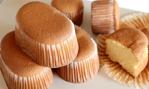 Bánh bông lan là gì? Phân biệt các loại bánh bông lan phổ biến - Bánh Sinh Nhật Thu Hường | Thu Hường Cake