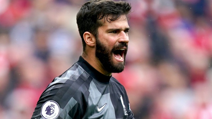 Alisson Becker ngạc nhiên