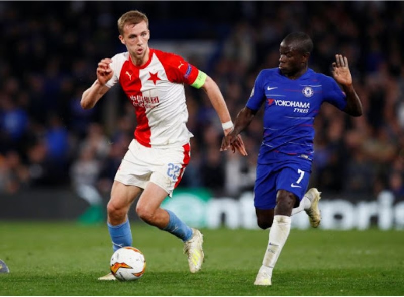 Tiền vệ con thoi là gì? Tầm quan trọng của một trang web đa năng - Arezzocalcio