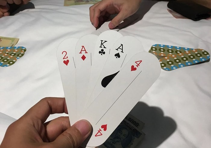 Liệu Ngự Linh dưới 16 tuổi có thể thắng trong Blackjack nếu không đủ điểm?