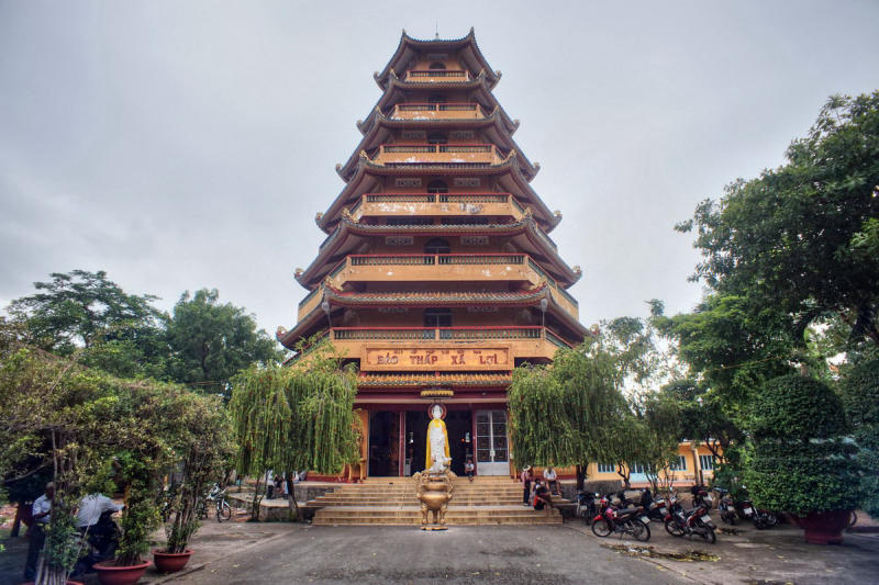 Ghé thăm 8 ngôi chùa linh thiêng và đẹp nhất Sài Gòn