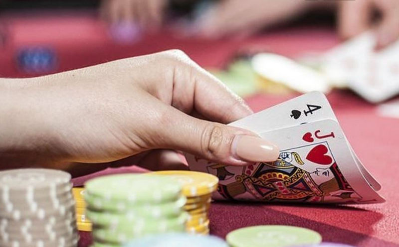 Donk Bet là gì? Lý do tại sao người chơi không nên chơi Donk Bet Poker