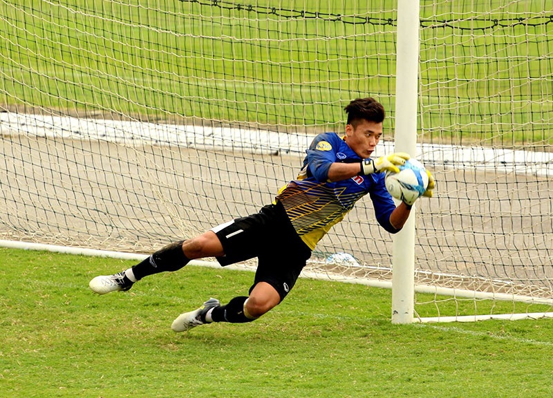 Các Bài Tập Dành Cho Thủ Môn Tăng Khả Năng Bắt Bóng - HTSPORT.VN