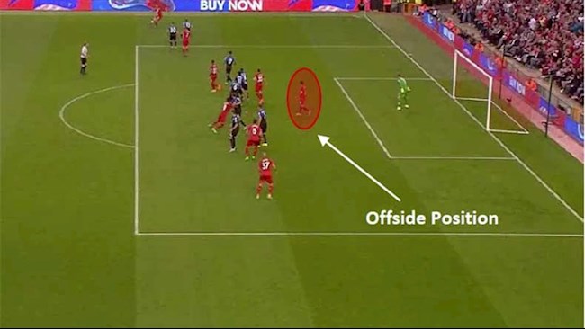 Việt vị là gì? Luật việt vị của FIFA