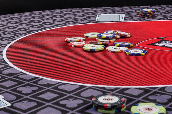 Bàn Poker Chuyên Nghiệp Texas Hold'em - Black/Red