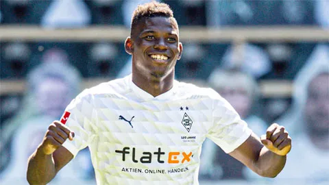 Breel Embolo Là Ai? Sự Nghiệp Của Cầu Thủ Tài Năng Người Cameroon