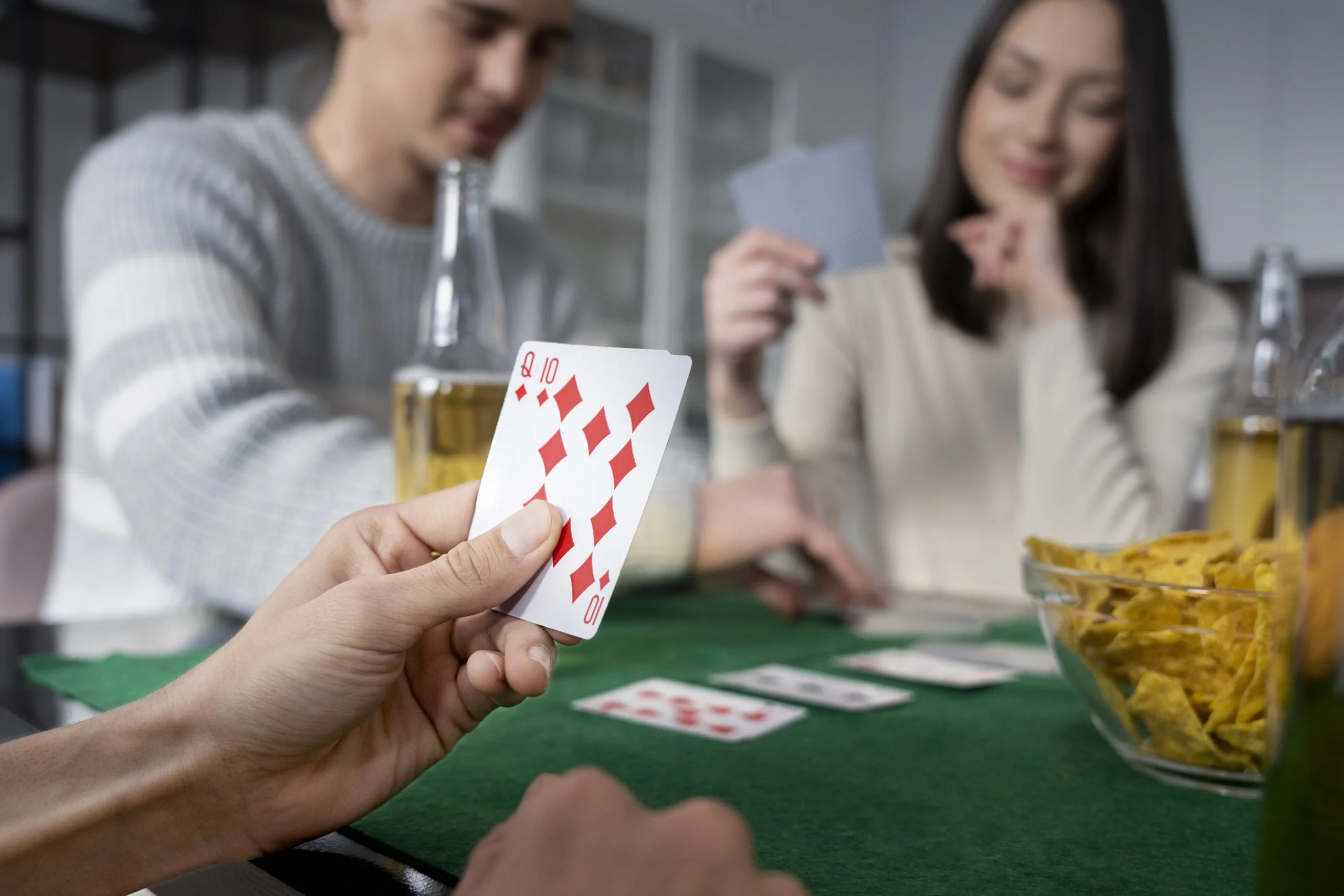 Luật chơi Poker 2025: Những điều bạn cần biết | Khu nghỉ dưỡng & Sân golf Hoiana