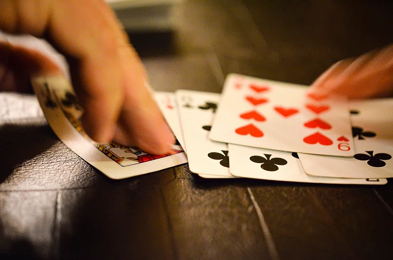 Luật Chơi Poker 2025: Những Quy Tắc Mà Bạn Nhất Định Phải Biết | Hoiana  Resort & Golf