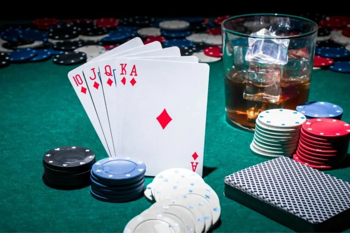 Thứ tự các lá bài từ cao xuống thấp trong trò chơi poker XO88