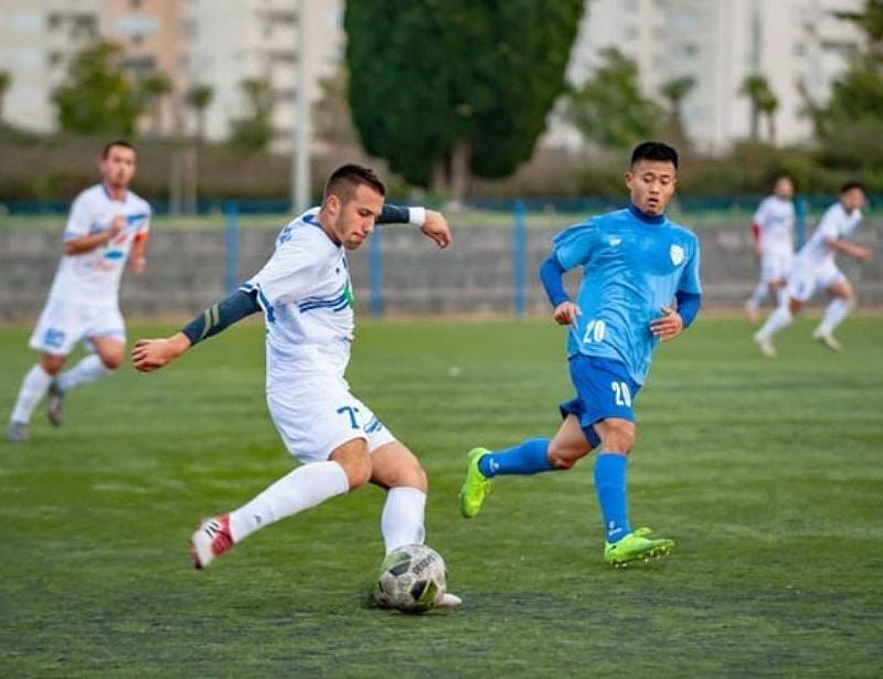 Cách chơi hiệu quả nhất ở vị trí tiền đạo 2,13m - Malaga Việt Nam