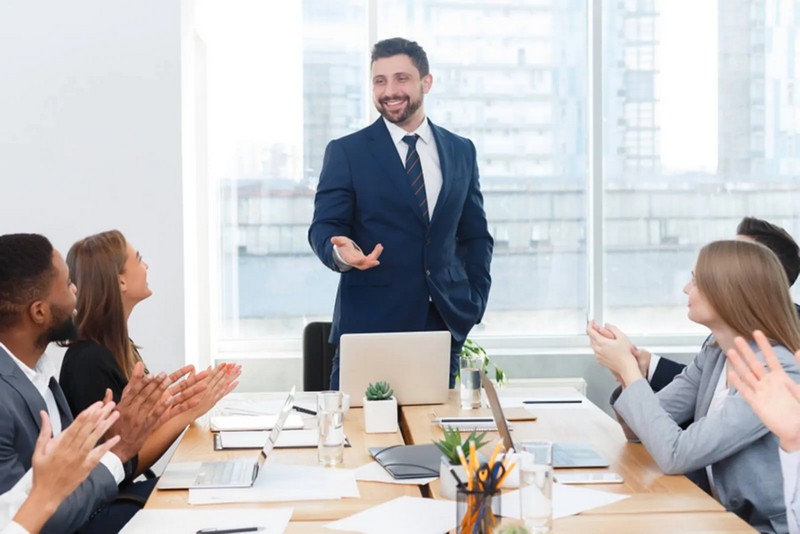 Kỹ năng giao tiếp là gì? Làm thế nào để phát triển kỹ năng giao tiếp - Blog JobsGO