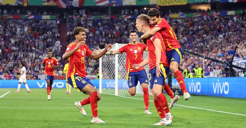 Biệt danh "Bò Tót" trong bóng đá là gì? Nó bắt nguồn từ đâu? 2 Biệt Danh Bò Tót Trong Bóng Đá Là Ai? Nguồn Gốc Từ Đâu?