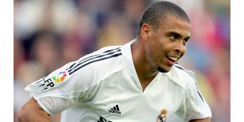 Tiểu sử của Ronaldo Nazario và Huyền thoại người ngoài hành tinh