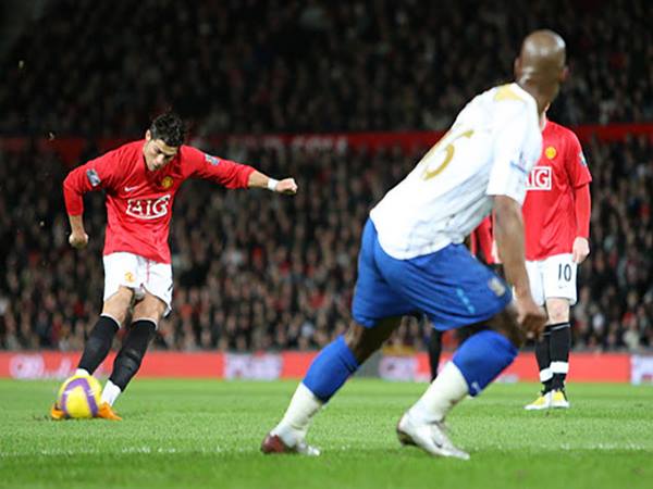 Vậy, kết luận là gì? Dứt điểm là gì? Kỹ thuật dứt điểm chuẩn xác trong bóng đá