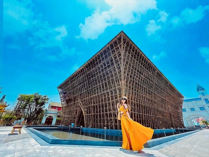 Đi Phú Quốc cần chuẩn bị những gì Maxi đi biển Phú Quốc