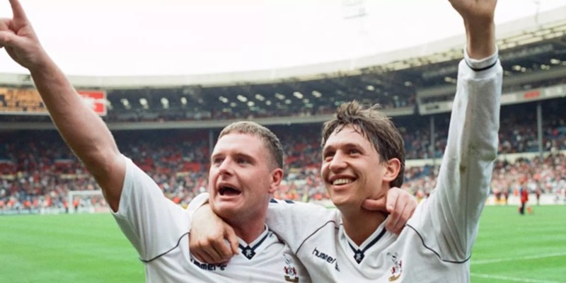Paul Gascoigne và Gary Lineker tại Tottenham