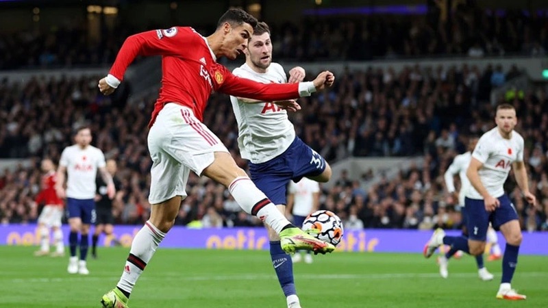 Bóng đá càng phát triển, lại càng có nhiều vị trí khác nhau Các loại hình tiền đạo trong bóng đá hiện đại